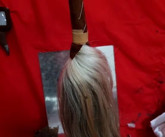 Objet sacré queue de cheval mystique du marabout Karan Sankoumba pour rituel de retour affectif garanti en 72 heures et retour de l'être aimé